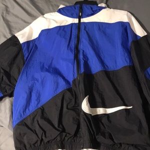 nike windbreaker